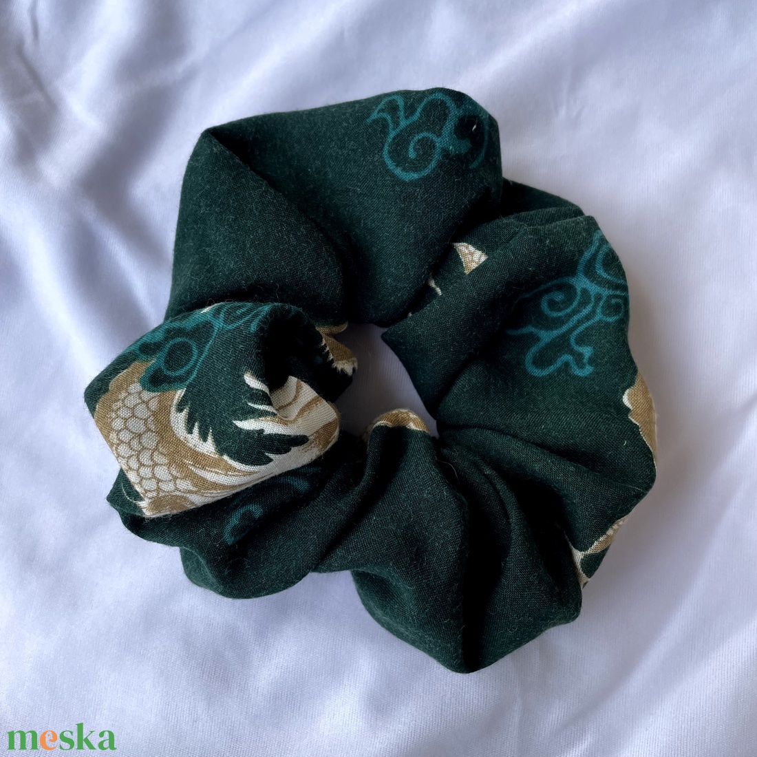 textil scrunchie hajgumi, M - zöld sárkányos - ruha & divat - hajdísz & hajcsat - hajgumi - Meska.hu textil scrunchie hajgumi, M - zöld sárkányos - ruha & divat - hajdísz & hajcsat - hajgumi - Meska.hu