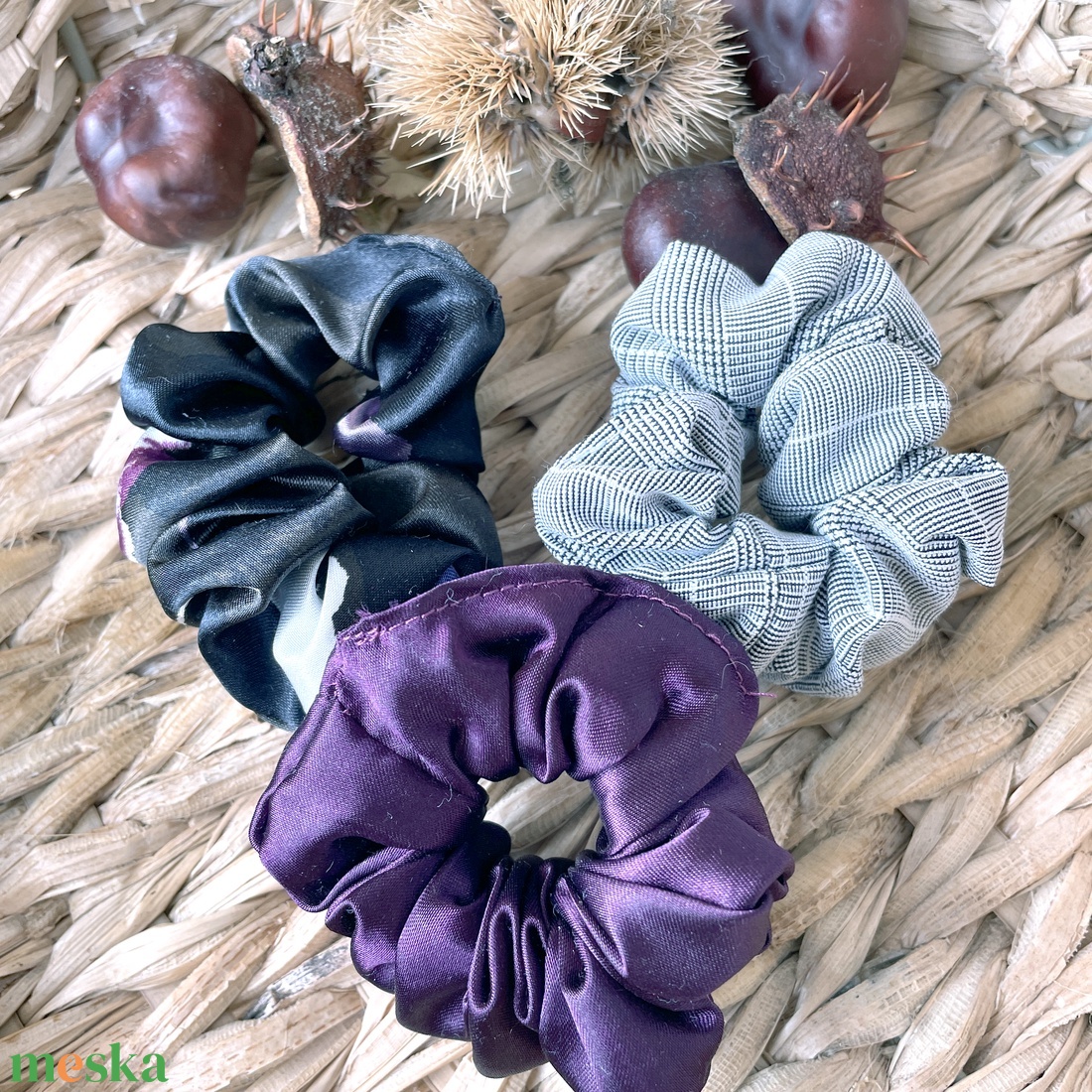 Textil scrunchie hajgumi szett, S - lila és kockás - ruha & divat - hajdísz & hajcsat - hajgumi - Meska.hu Textil scrunchie hajgumi szett, S - lila és kockás - ruha & divat - hajdísz & hajcsat - hajgumi - Meska.hu