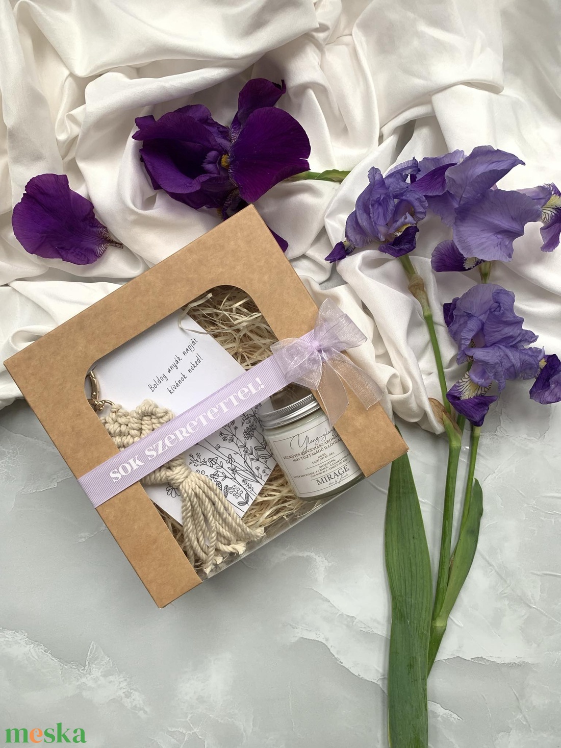 Anyák napi ajándékcsomag- Kézműves repceviasz aromagyertya és makramé kulcstartó - otthon & életmód - gyertya, illat, aroma - gyertya - Meska.hu Anyák napi ajándékcsomag- Kézműves repceviasz aromagyertya és makramé kulcstartó - otthon & életmód - gyertya, illat, aroma - gyertya - Meska.hu