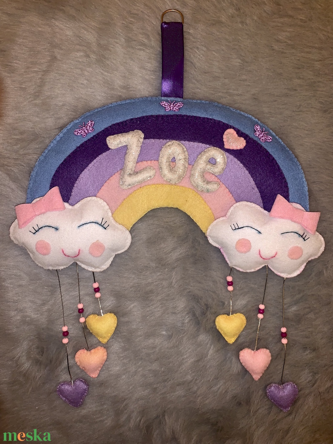 Szivárványos filc névtábla, falidísz, babaszoba dekoráció - otthon & életmód - babaszoba, gyerekszoba - babaszoba dekoráció - Meska.hu