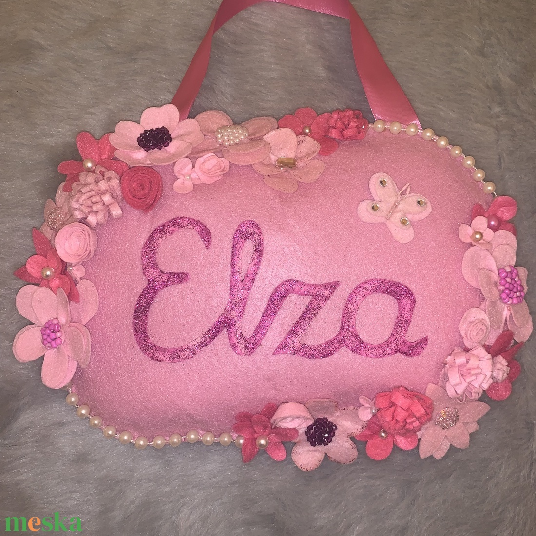 Virágos filc  gyerek névtábla,ajtódísz,falidísz, babaszoba dekoráció - otthon & életmód - babaszoba, gyerekszoba - gyerek névtábla - Meska.hu