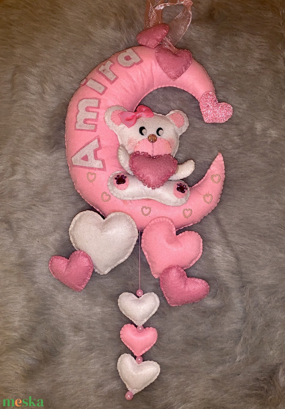 Fehér macis filc névtábla, falidísz, babaszoba dekoráció  - otthon & életmód - babaszoba, gyerekszoba - gyerek névtábla - Meska.hu