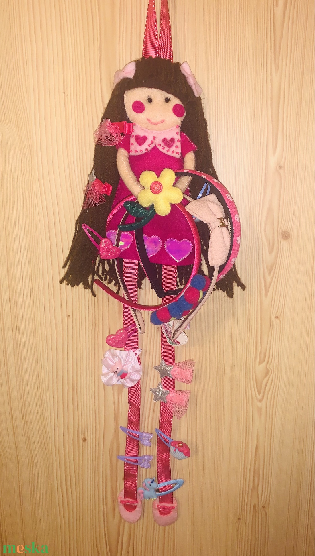 Borzas Kata  filc hajcsat tartó - ékszer - ékszertartó - fali ékszertartó - Meska.hu