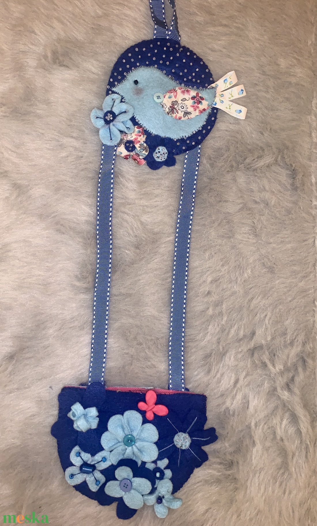 Kék madár  filc hajcsat tartó - ékszer - ékszertartó - fali ékszertartó - Meska.hu