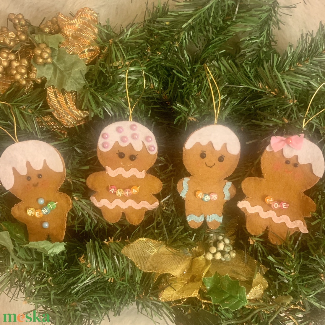 Mézeskalács karácsonyi díszek névvel - karácsony - karácsonyi lakásdekoráció - karácsonyfadíszek - Meska.hu Mézeskalács karácsonyi díszek névvel - karácsony - karácsonyi lakásdekoráció - karácsonyfadíszek - Meska.hu