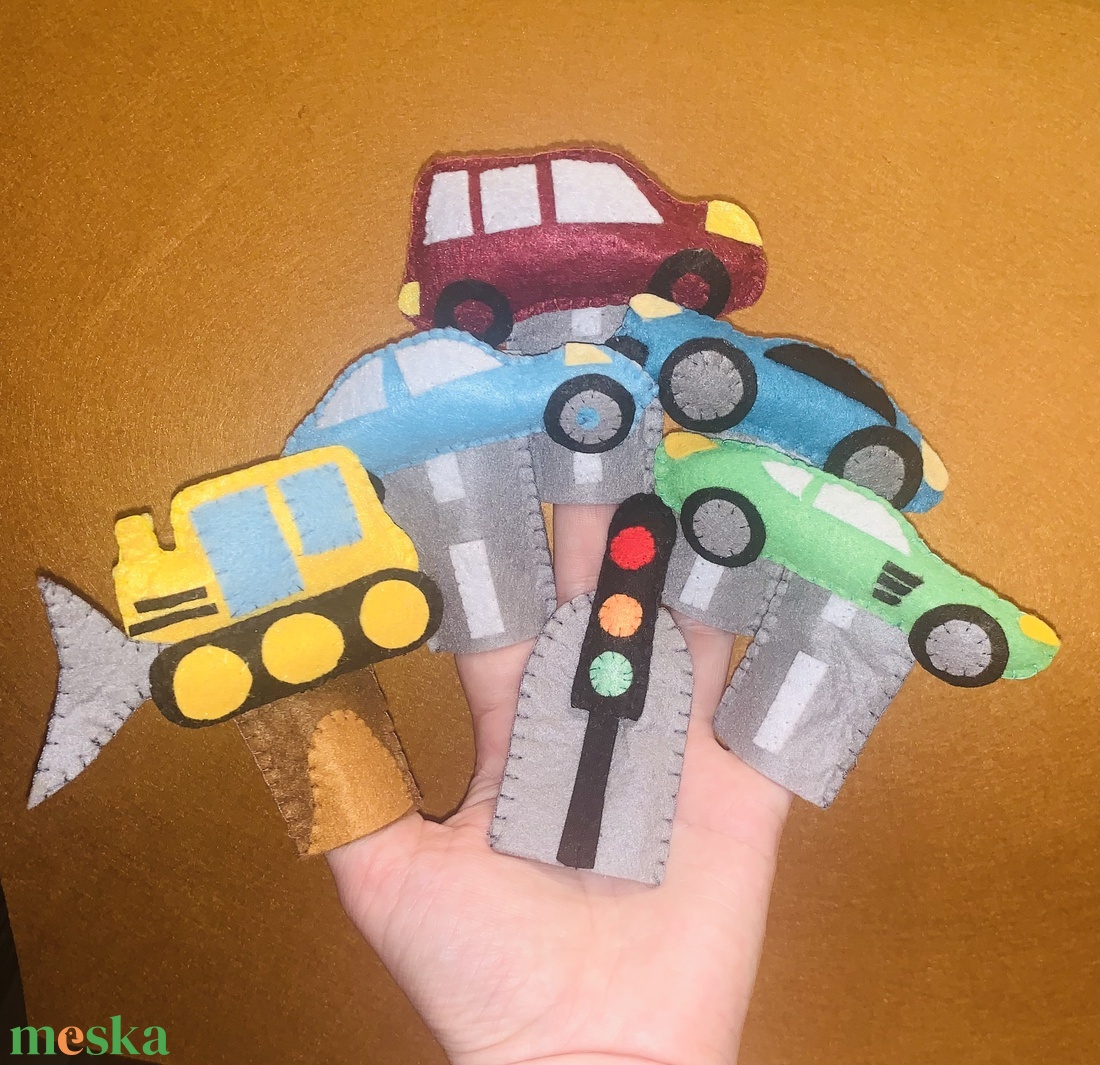 Kisautók, járművek  filc ujjbáb készlet jelzőlámpával - játék & sport - bábok - ujjbáb - Meska.hu