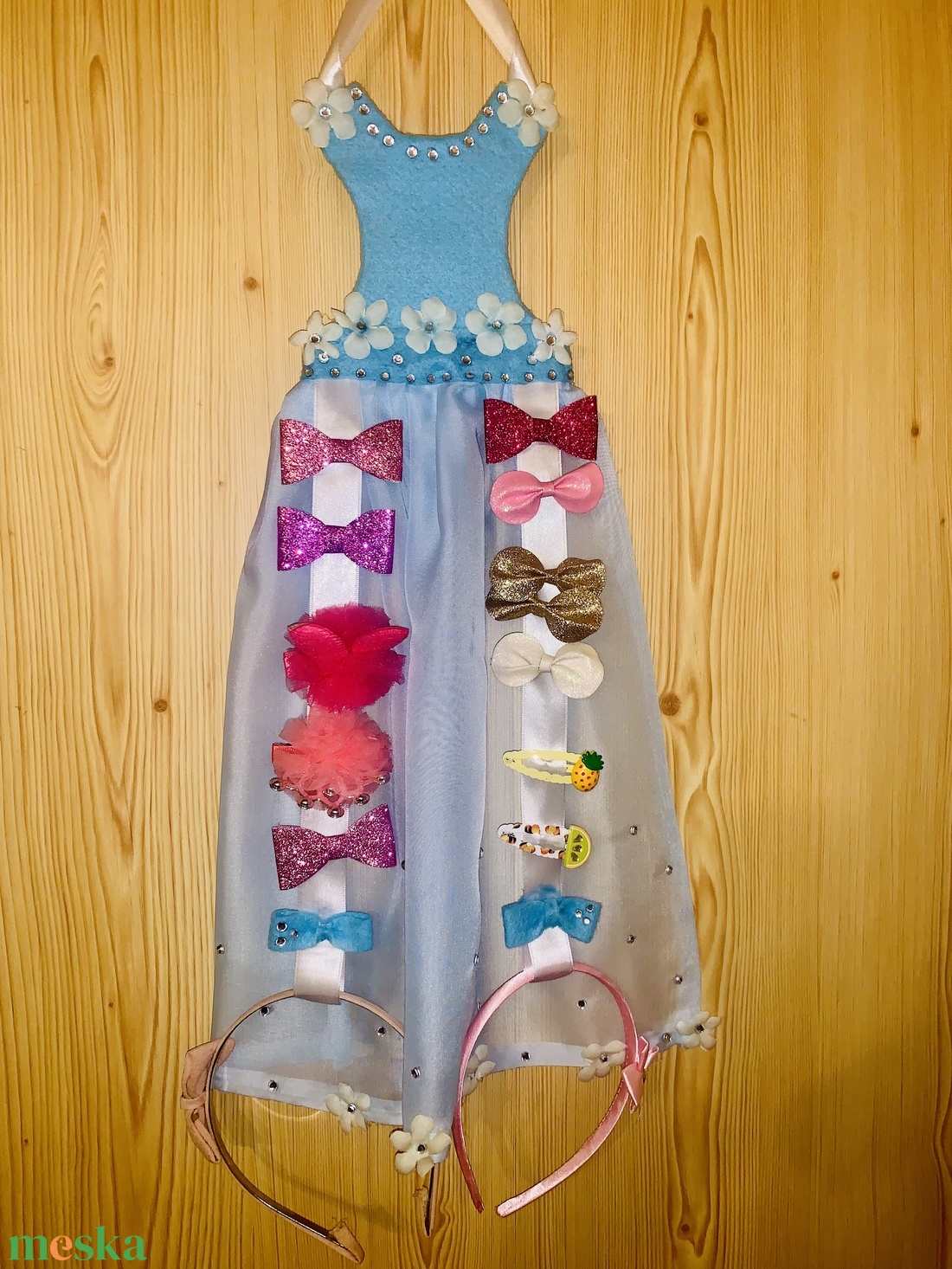 A hercegnő kék ruhája hajcsat tartó - ékszer - ékszertartó - fali ékszertartó - Meska.hu