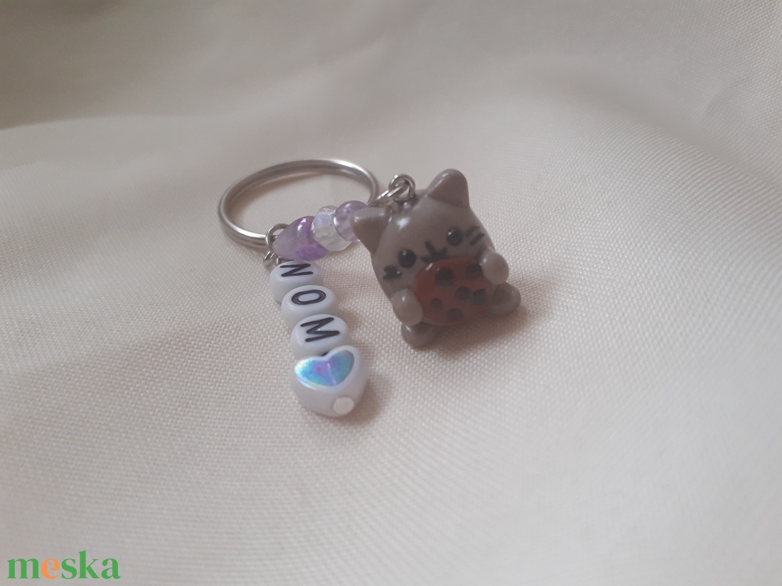 � Kekszes Pusheen charm kulcstartó - táska & tok - kulcstartó & táskadísz - táskadísz - Meska.hu
