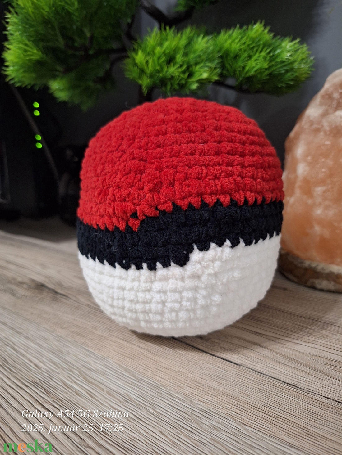 Horgolt Pokélabda - játék & sport - plüssállat & játékfigura - más figura - Meska.hu