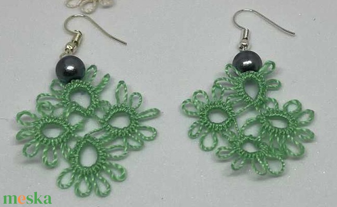 Zöld szinű csipke fülbevaló (1 pár) -  - Meska.hu