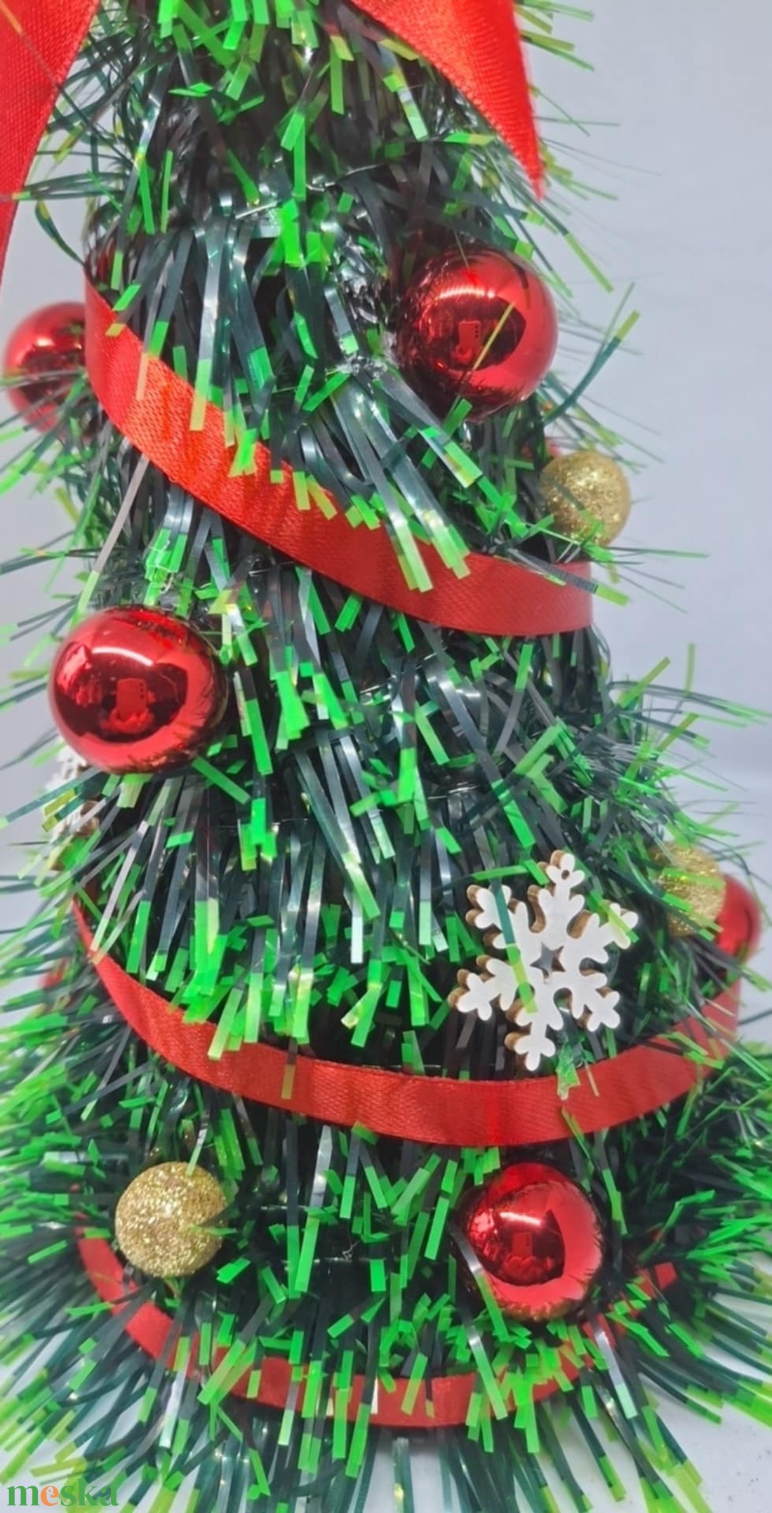 Piros-arany díszes mű süvegfenyő - otthon & életmód - dekoráció - asztal és polc dekoráció - asztaldísz - Meska.hu