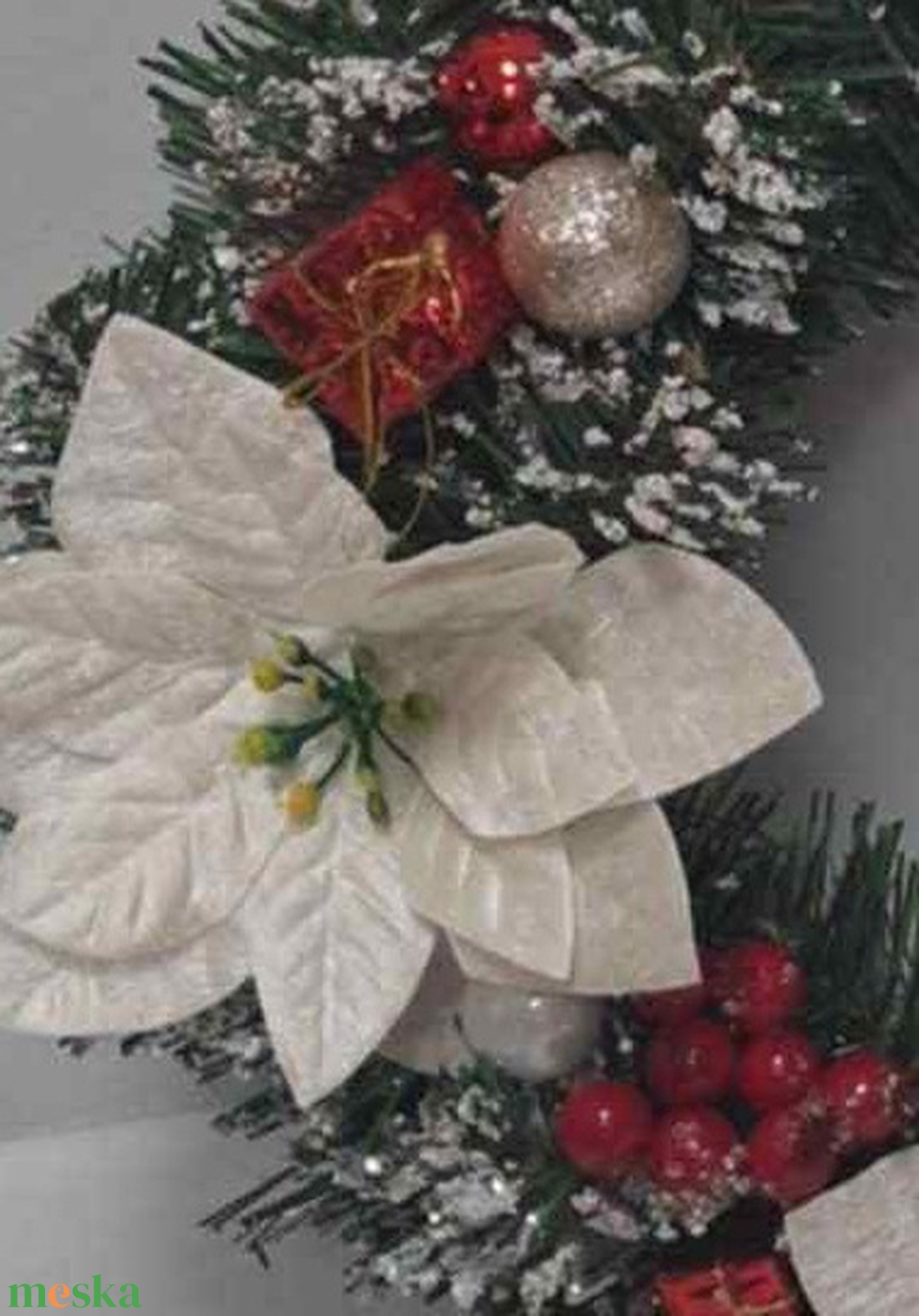 Fehér Mikulásvirágos ajtódísz - otthon & életmód - dekoráció - ajtó- és ablak dekoráció - ajtódísz & kopogtató - Meska.hu