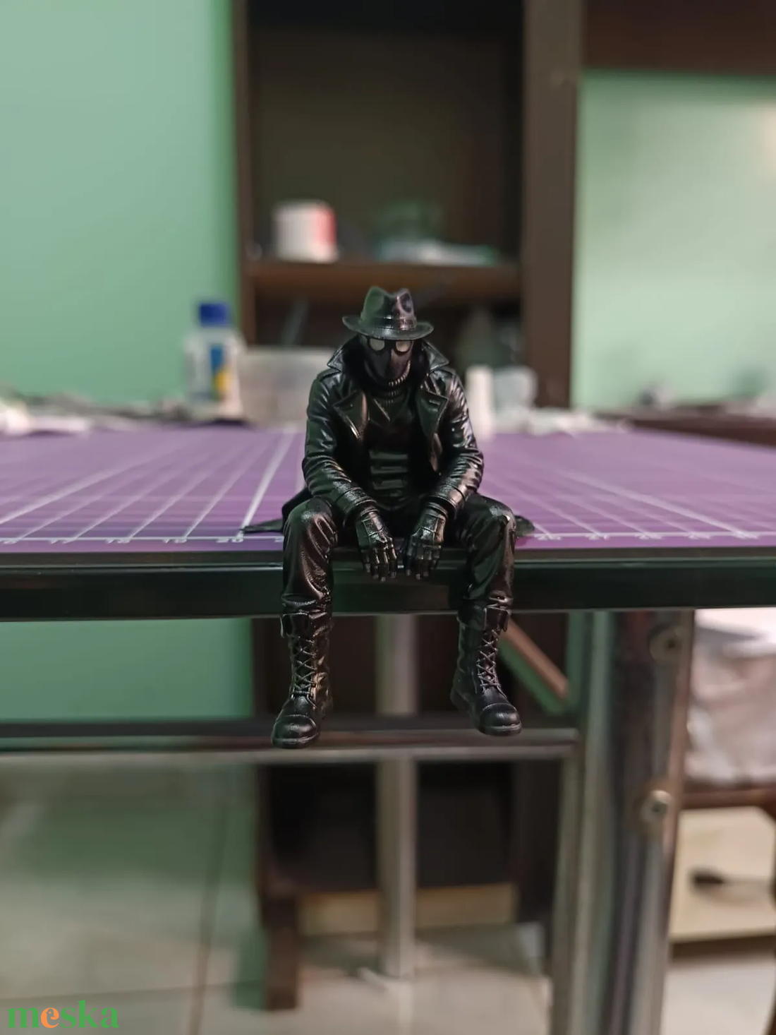 Spiderman Noir Sitting Action Figure - otthon & életmód - dekoráció - dekoratív figurák és szobrok - Meska.hu