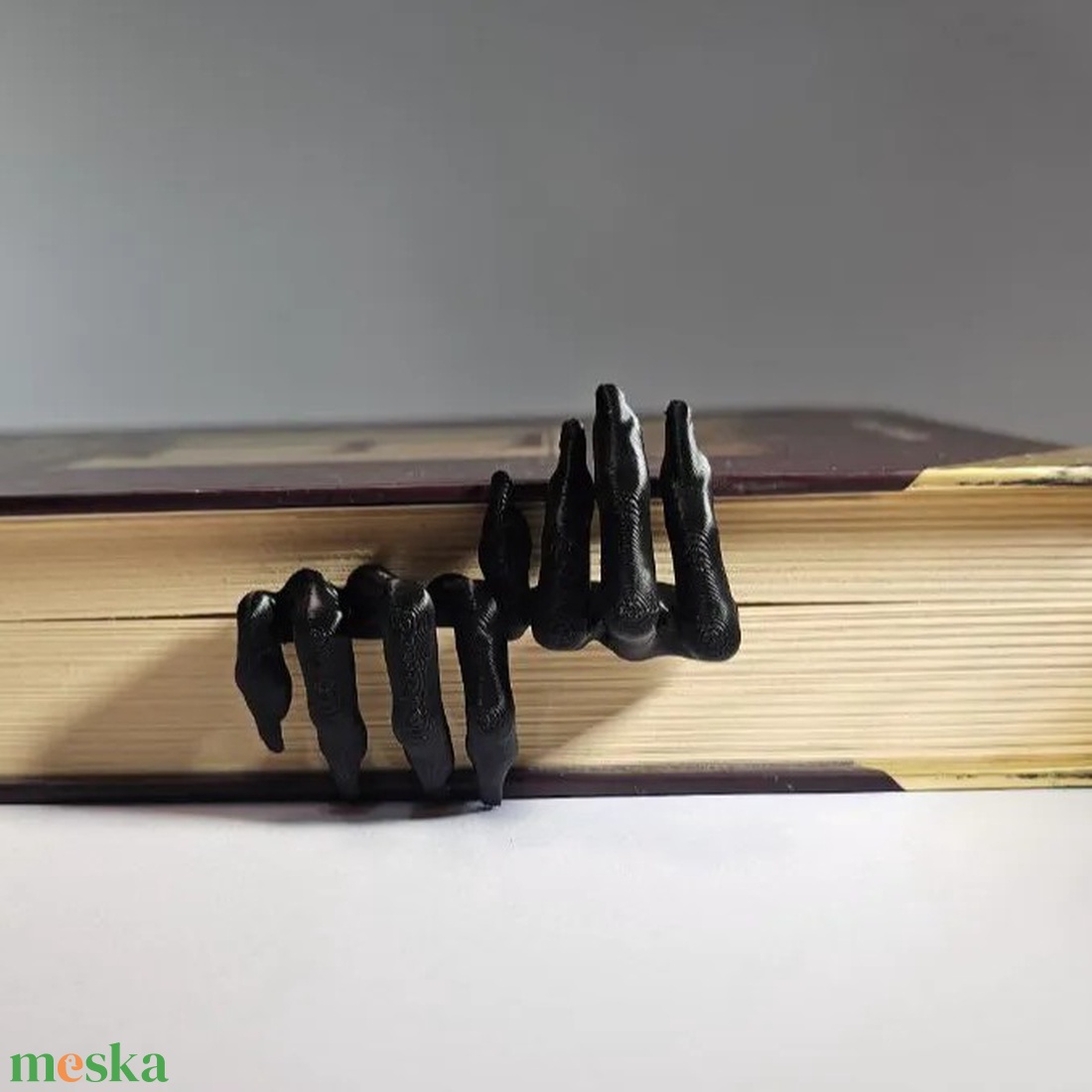 Ijesztő Könyvjelző / Horror Könyvdísz / Scary Bookmark / Horror Book Decor - könyv & zene - könyvjelző - Meska.hu
