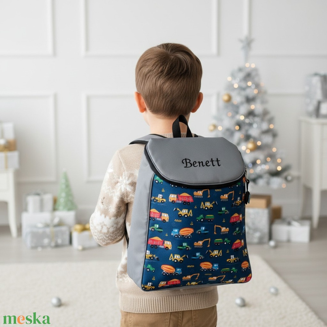 Munkagépes ovis hátizsák névvel - játék & sport - ovis felszerelés - ovis hátizsák - Meska.hu