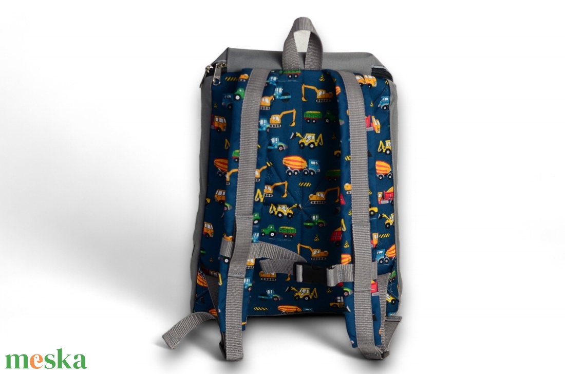 Munkagépes ovis hátizsák névvel - játék & sport - ovis felszerelés - ovis hátizsák - Meska.hu