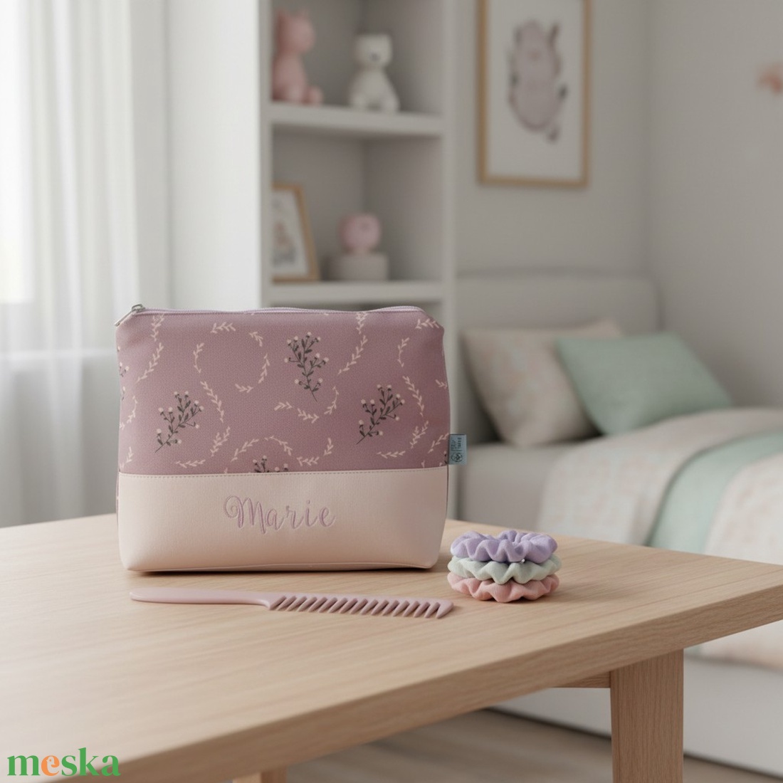 Cipzáros neszeszer névvel - 2 méretben - elegáns mályva - táska & tok - neszesszer - Meska.hu