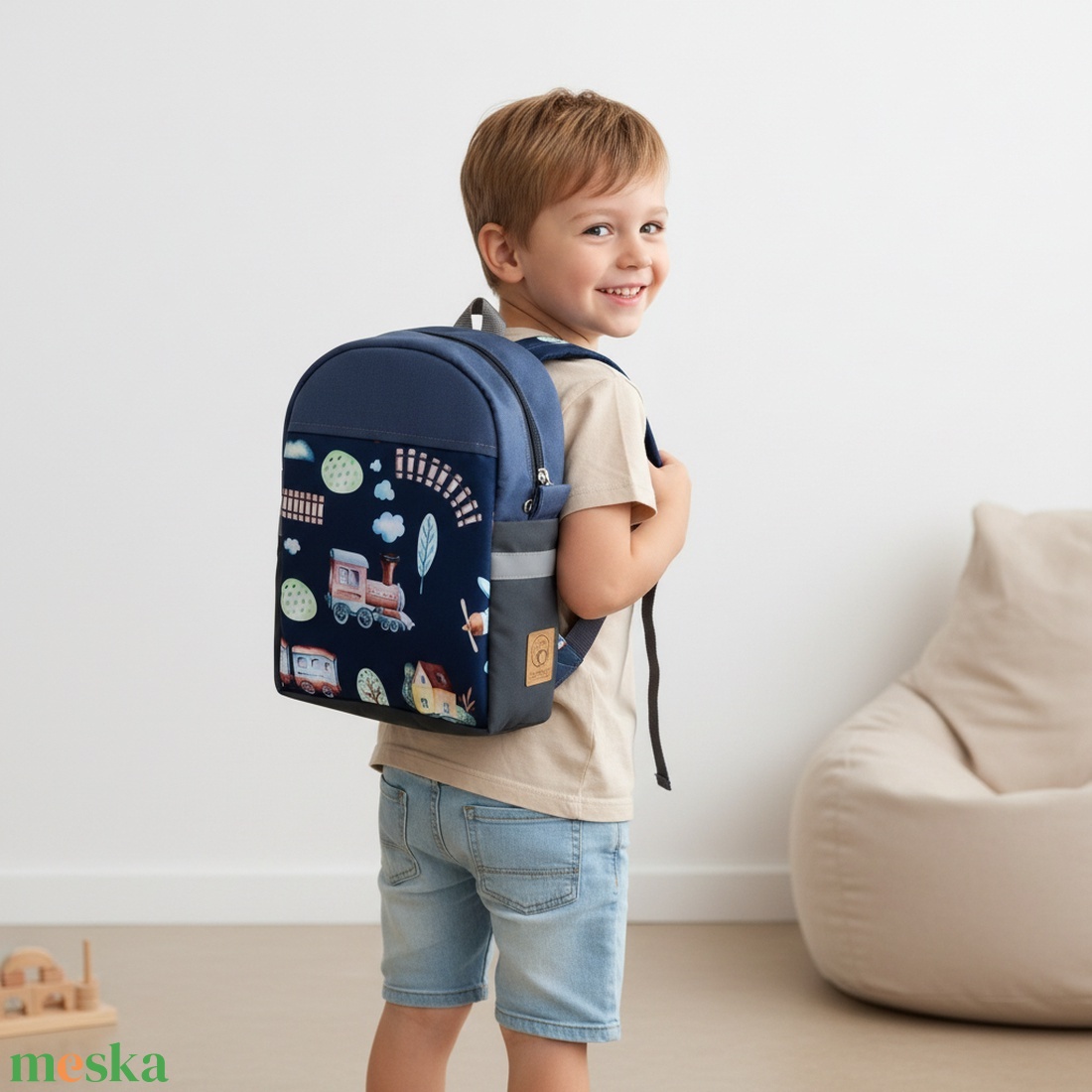 Utazás ovis - bölcsis hátizsák névvel - játék & sport - ovis felszerelés - ovis hátizsák - Meska.hu