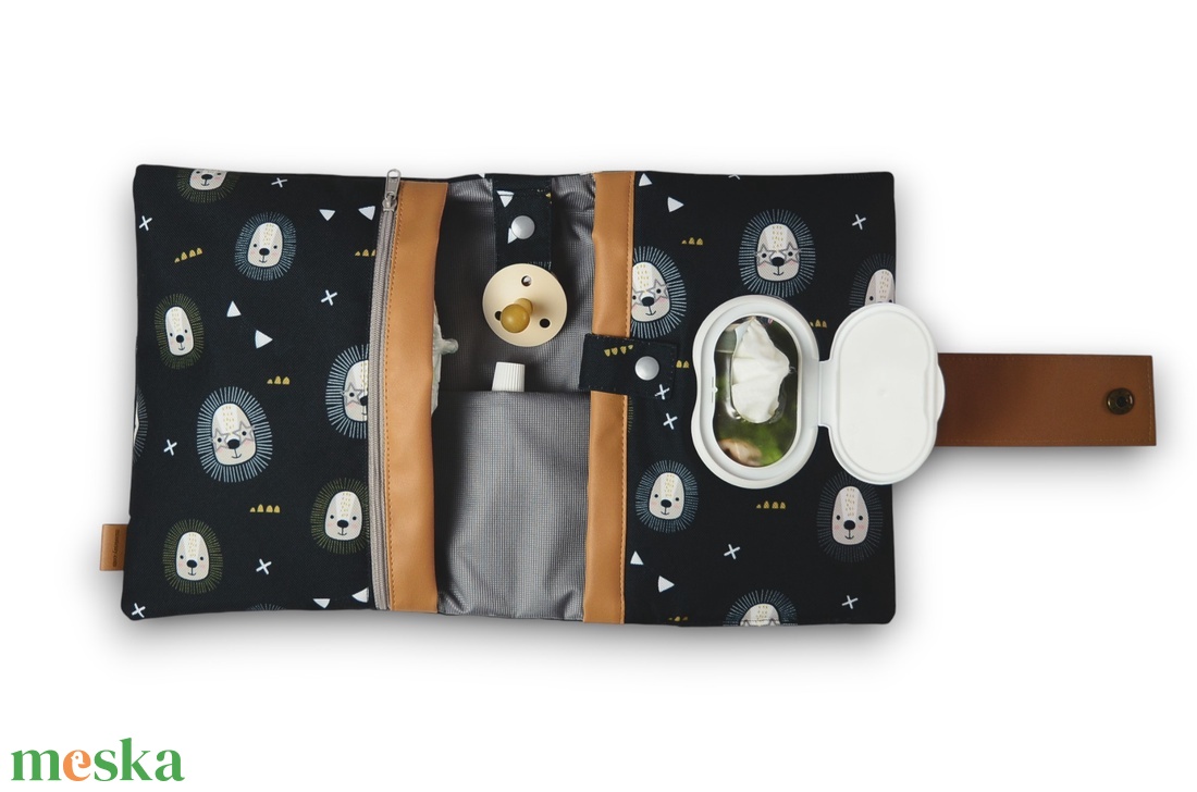 Pelenkázó neszeszer - vízhatlan - jungle stars - baba - mama - pelenkázó, babafürdető kellékek - pelenkázó neszeszer, pelenkatartó - Meska.hu