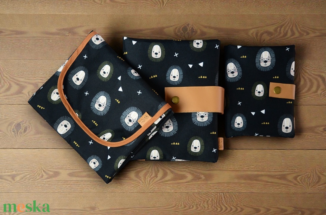 Pelenkázó neszeszer - vízhatlan - jungle stars - baba - mama - pelenkázó, babafürdető kellékek - pelenkázó neszeszer, pelenkatartó - Meska.hu