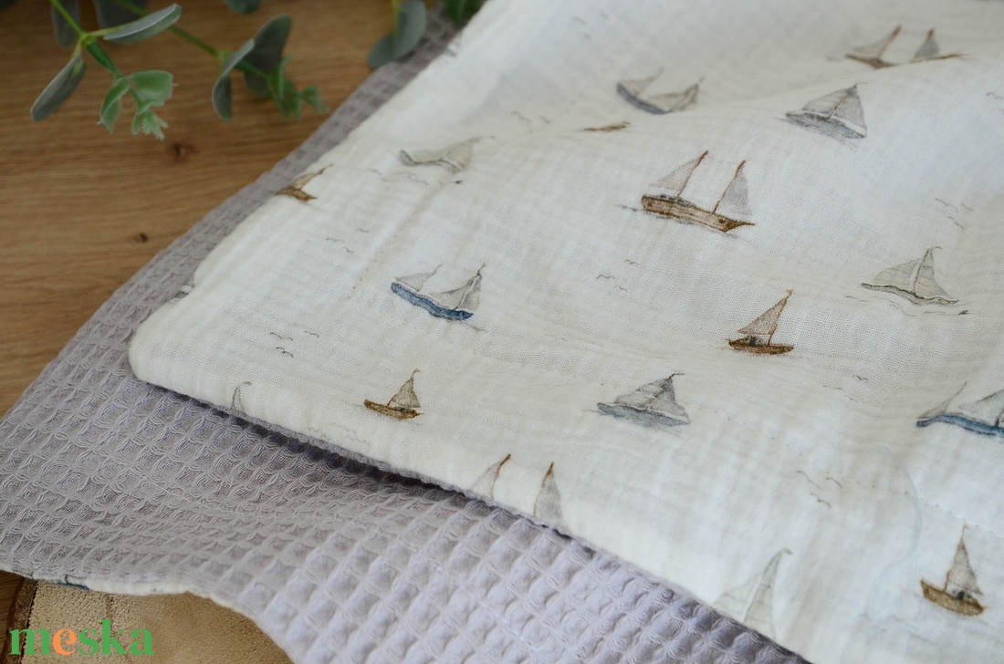 Vitorlás babatakaró névvel � duplagéz és waffle pamutból  - baba - mama - baba ágynemű - babatakaró, gyerek pléd - Meska.hu