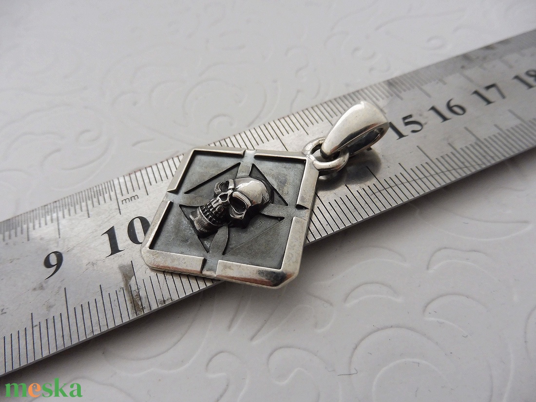 Árnyék masszív Ezüst Medál - - Mithrillion Dark Fantasy - ékszer - nyaklánc - medál - Meska.hu