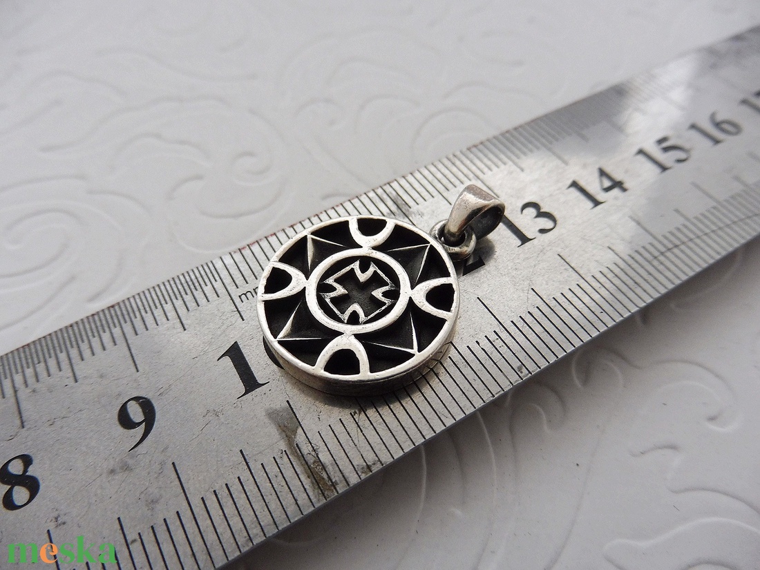 Kör masszív Ezüst Kereszt Medál - Mithrillion Dark Fantasy - ékszer - nyaklánc - medál - Meska.hu