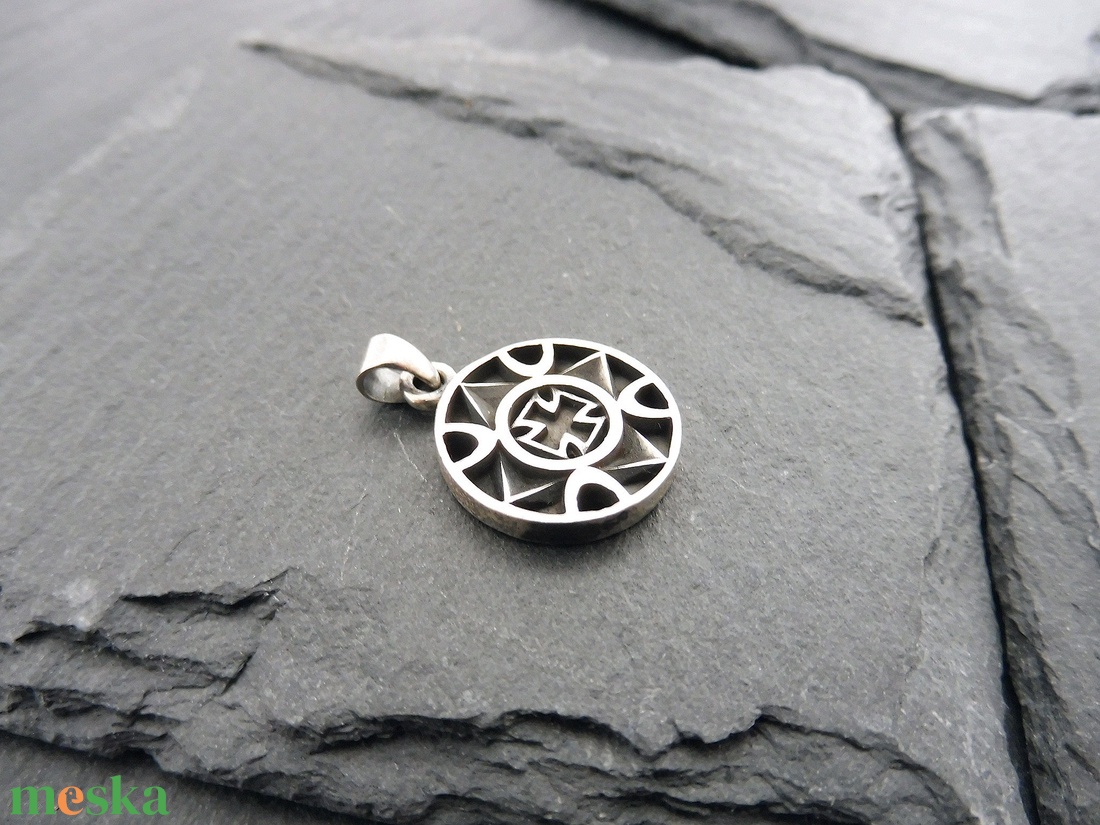 Kör masszív Ezüst Kereszt Medál - Mithrillion Dark Fantasy - ékszer - nyaklánc - medál - Meska.hu
