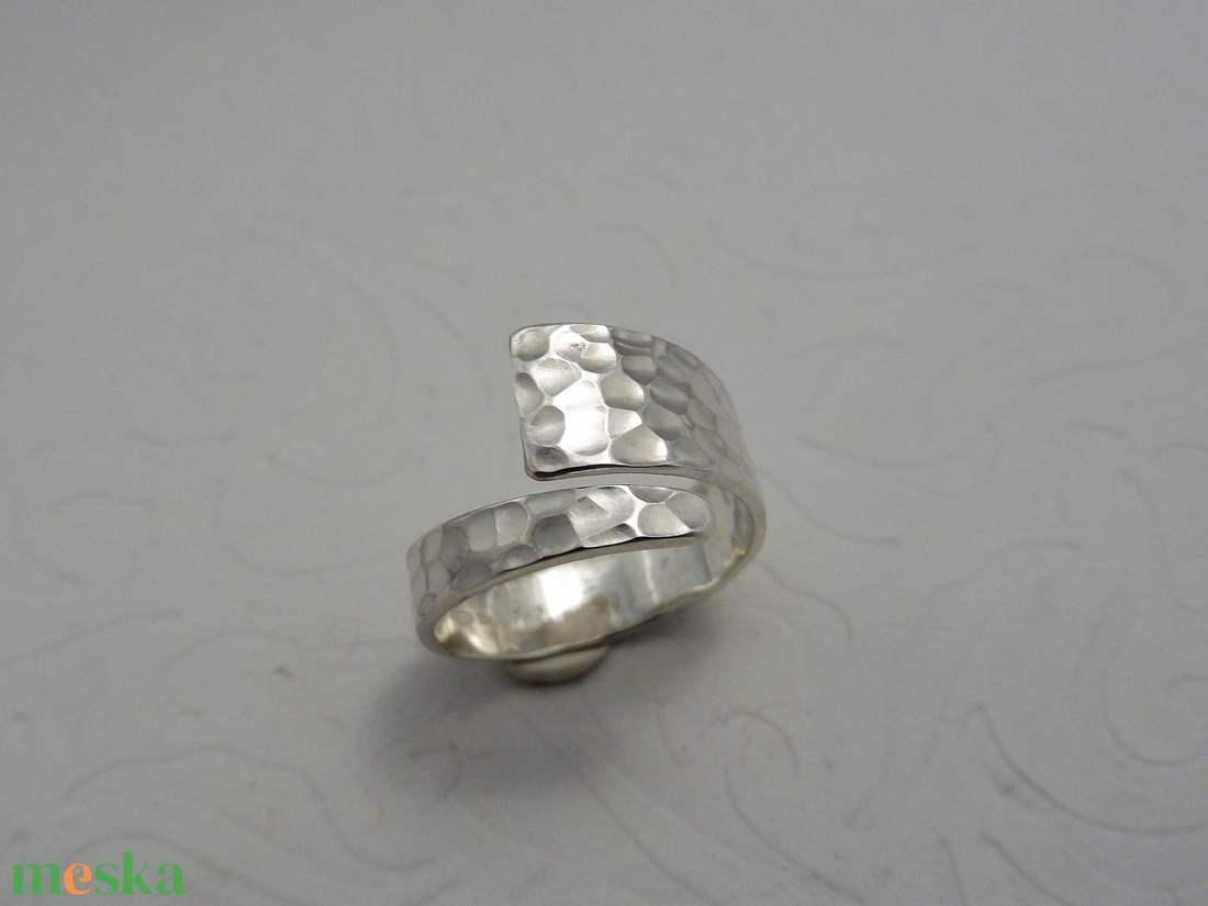 Glossy Ezüst állítható Nyitott Gyűrű - Mithrillion Elegancia - ékszer - gyűrű - kerek gyűrű - Meska.hu Glossy Ezüst állítható Nyitott Gyűrű - Mithrillion Elegancia - ékszer - gyűrű - kerek gyűrű - Meska.hu