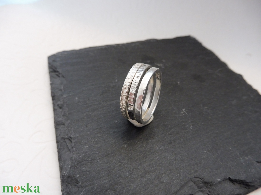 MyCollection Stronge Alapkészlet - Rakásolható ezüst gyűrűk - Mithrillion Elegancia - ékszer - gyűrű - kerek gyűrű - Meska.hu MyCollection Stronge Alapkészlet - Rakásolható ezüst gyűrűk - Mithrillion Elegancia - ékszer - gyűrű - kerek gyűrű - Meska.hu