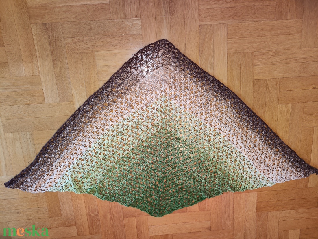 Mojave Csillagháló � horgolt háromszögkendő - ruha & divat - sál, sapka, kendő - kendő - Meska.hu