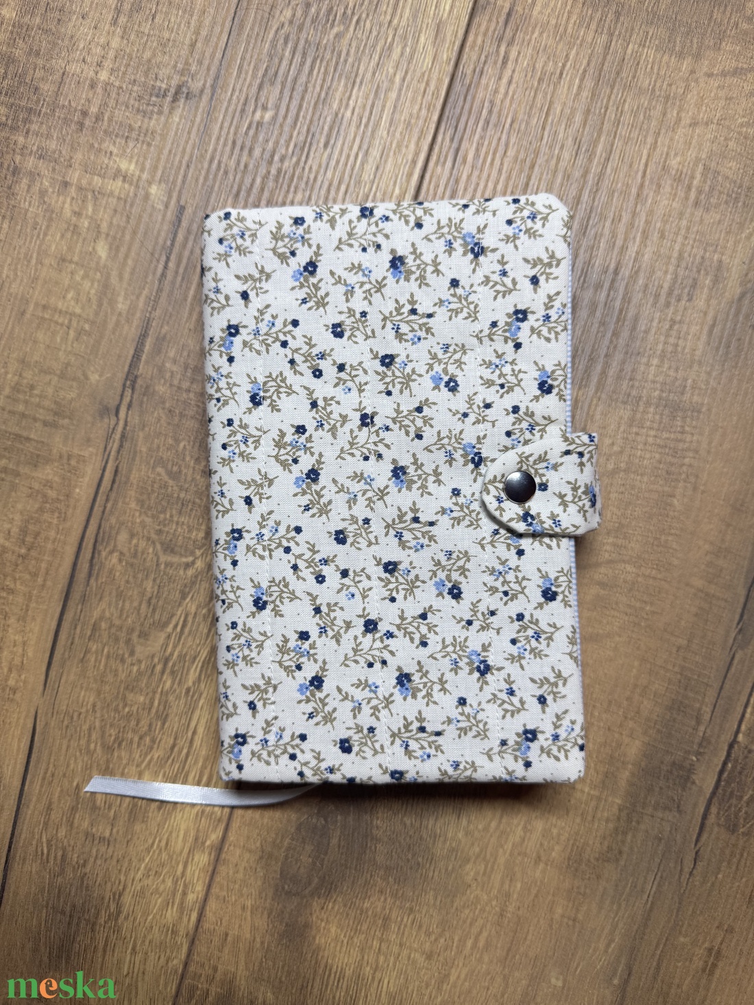 Kék virágos - Könyvborító - könyv & zene - könyvtok - Meska.hu