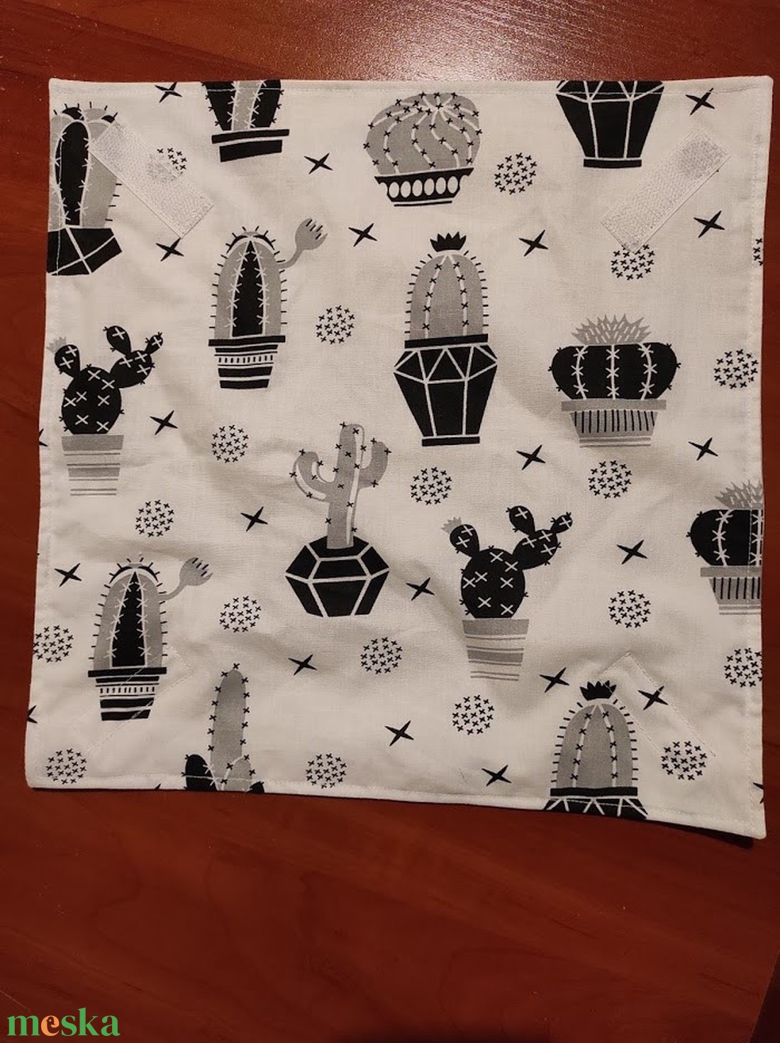 Kaktusz mintás  újraszalvéta,textilszalvéta tízórai,uzsonna csomagolására - otthon & életmód - konyhafelszerelés, tálalás - konyhai textil - szalvéta - Meska.hu