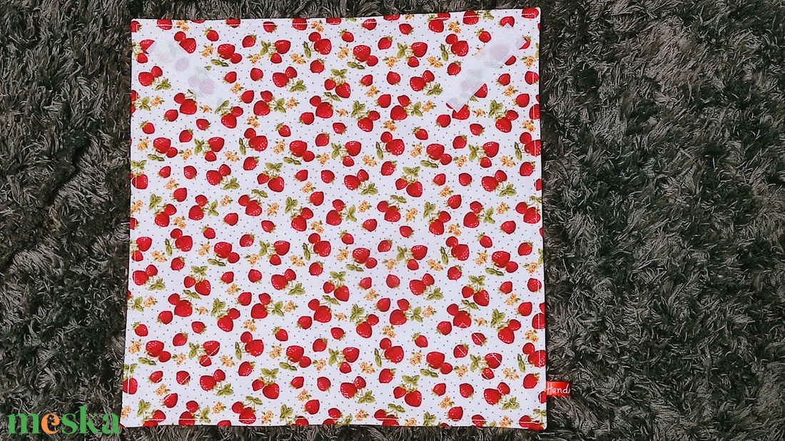 eper mintás újraszalvéta,textilszalvéta tízórai,uzsonna csomagolására - otthon & életmód - konyhafelszerelés, tálalás - konyhai textil - szalvéta - Meska.hu eper mintás újraszalvéta,textilszalvéta tízórai,uzsonna csomagolására - otthon & életmód - konyhafelszerelés, tálalás - konyhai textil - szalvéta - Meska.hu