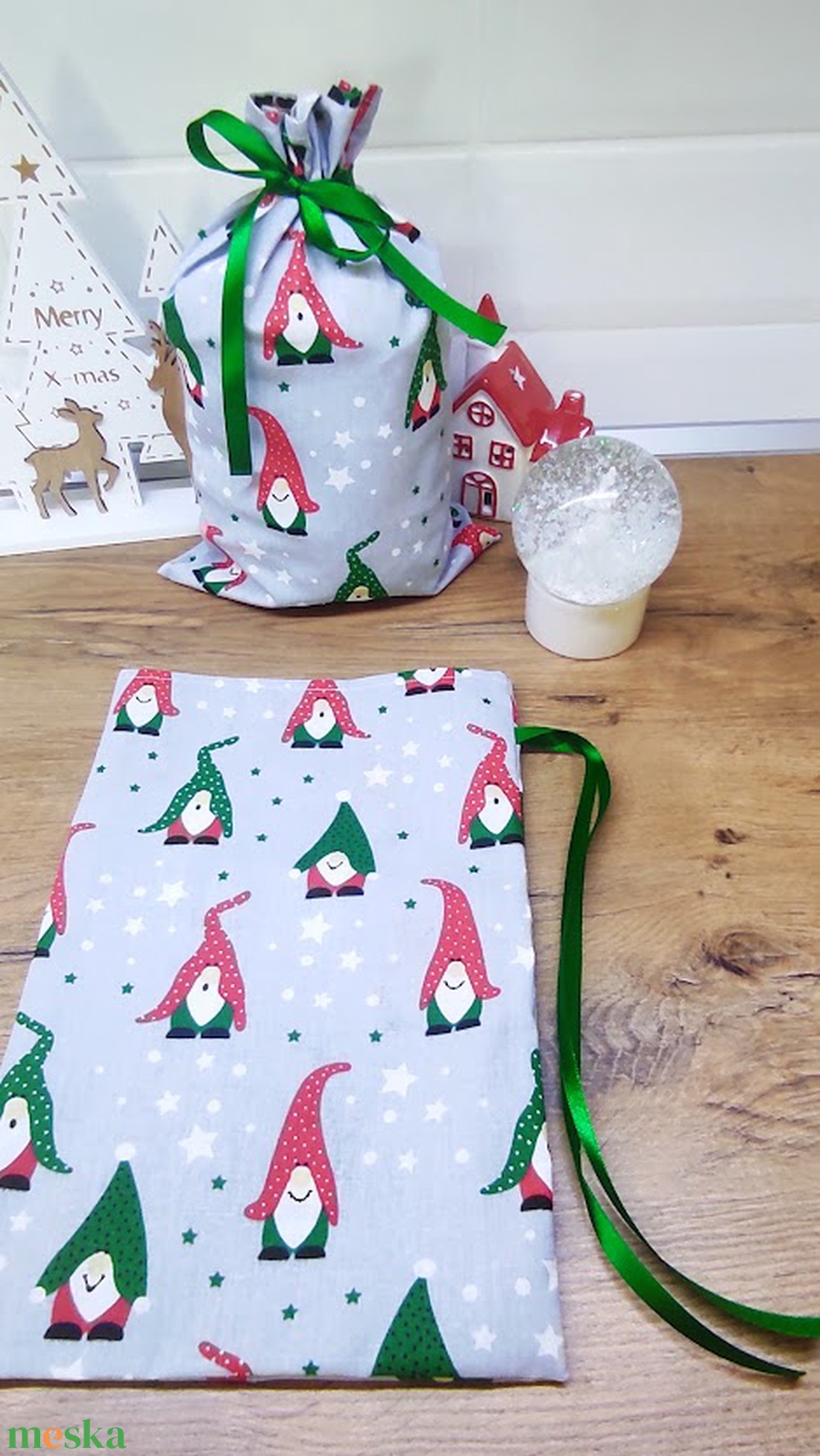 textil mikulás zsák-ajándék átadó zsák manó mintával - karácsony - mikulás - mikulás zsák - Meska.hu