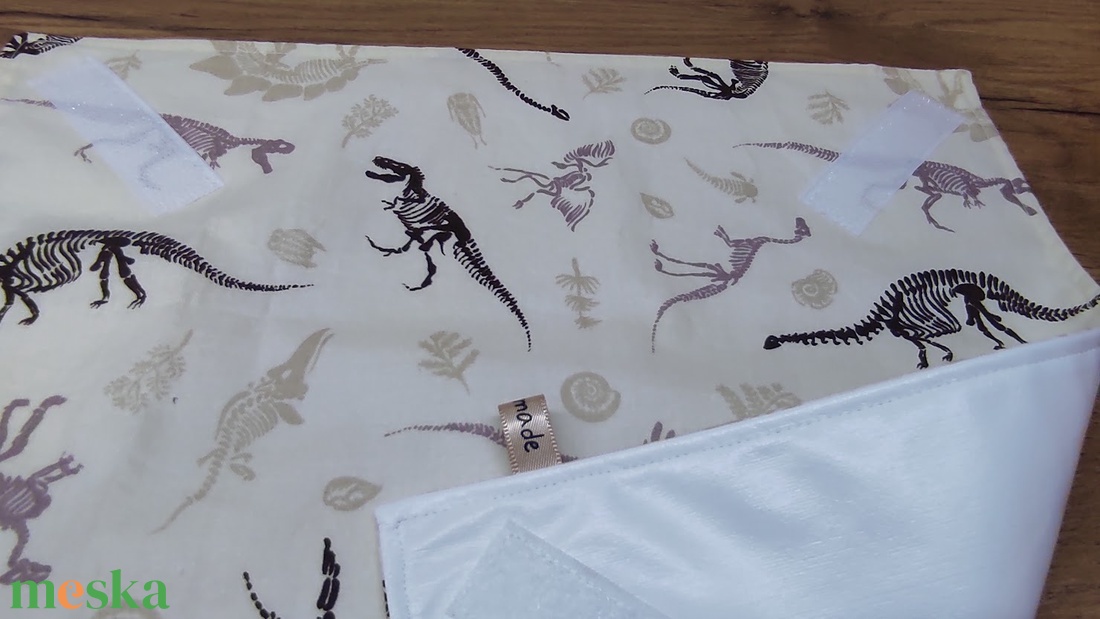 dinoszaurusz mintás  újraszalvéta,textilszalvéta tízórai,uzsonna csomagolására, - otthon & életmód - konyhafelszerelés, tálalás - konyhai textil - szalvéta - Meska.hu