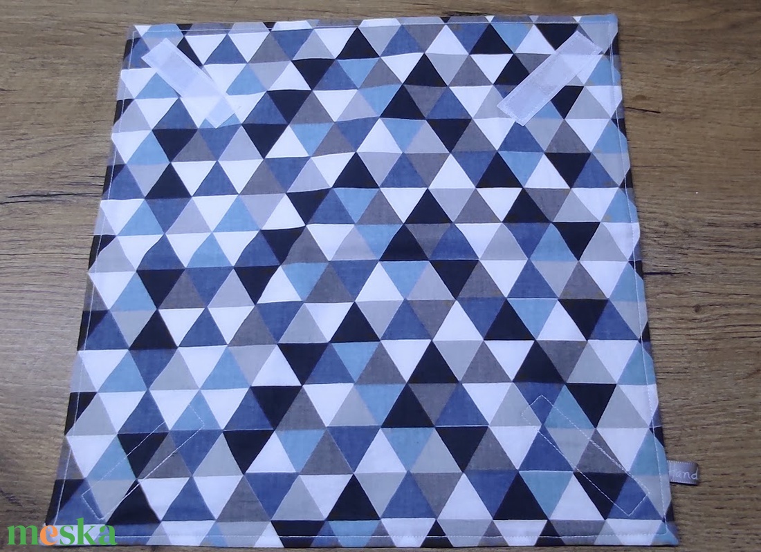 kék-szürke háromszög   mintás  újraszalvéta,textilszalvéta tízórai,uzsonna csomagolására, - otthon & életmód - konyhafelszerelés, tálalás - konyhai textil - szalvéta - Meska.hu