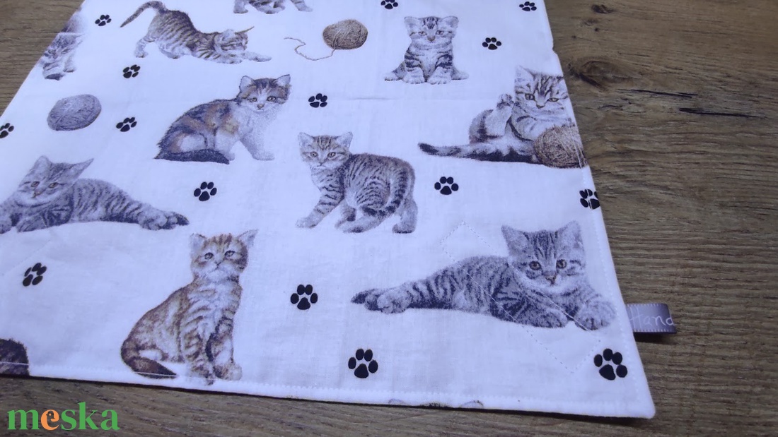 fehér alapon cica mintás újraszalvéta,textilszalvéta tízórai,uzsonna csomagolására, - otthon & életmód - konyhafelszerelés, tálalás - konyhai textil - szalvéta - Meska.hu fehér alapon cica mintás újraszalvéta,textilszalvéta tízórai,uzsonna csomagolására, - otthon & életmód - konyhafelszerelés, tálalás - konyhai textil - szalvéta - Meska.hu