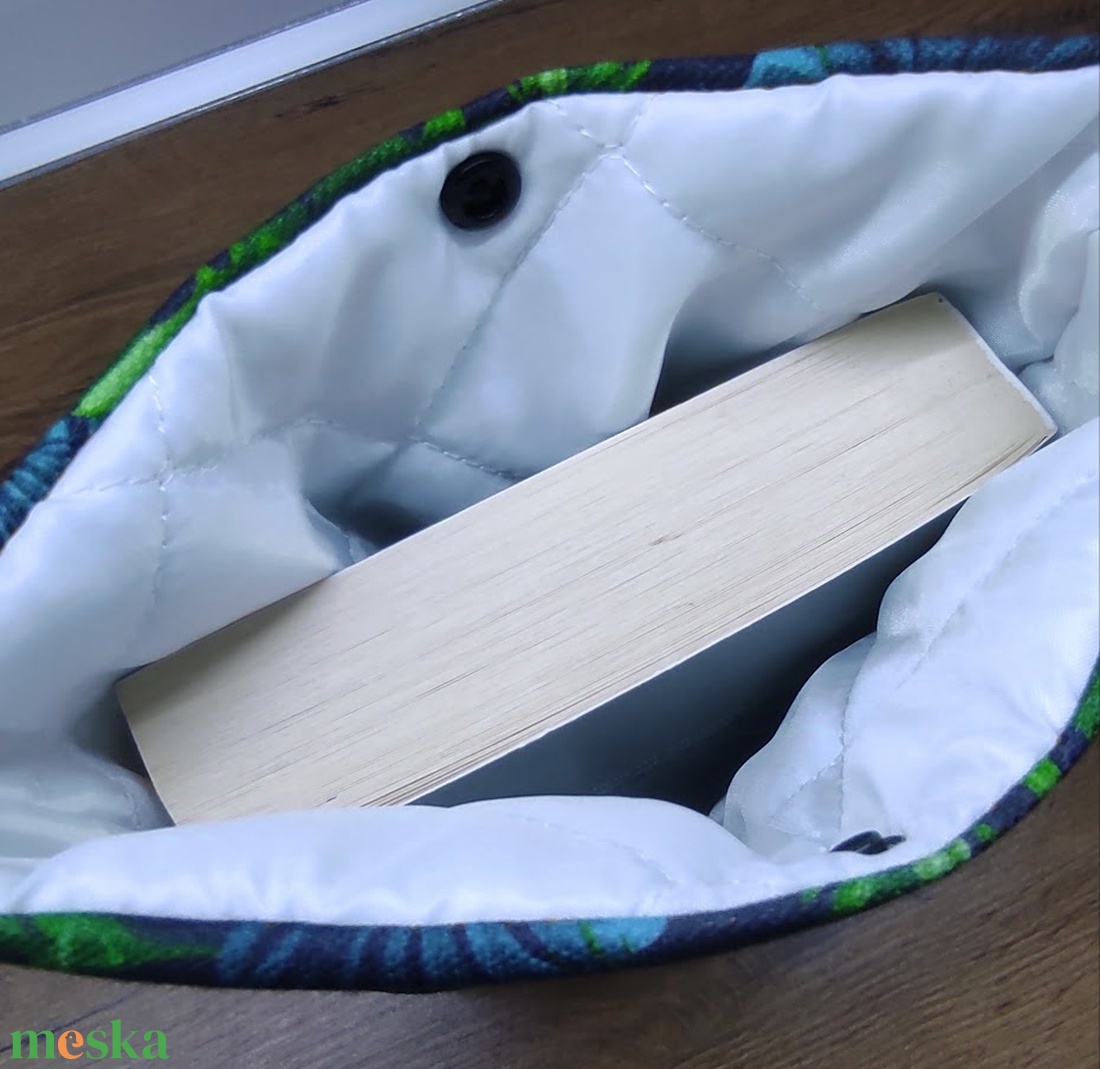levél mintás könyvtok-könyvtartó vagy tablet tartó vízálló vászon anyagból - könyv & zene - könyvtok - Meska.hu levél mintás könyvtok-könyvtartó vagy tablet tartó vízálló vászon anyagból - könyv & zene - könyvtok - Meska.hu