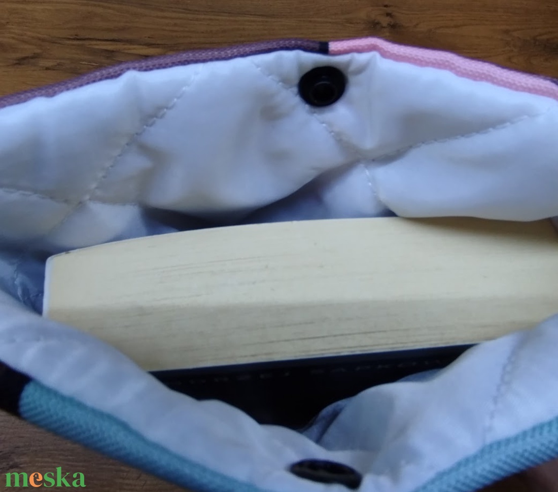 kutya mintás könyvtok-könyvtartó vagy tablet tartó vízálló vászon anyagból - könyv & zene - könyvtok - Meska.hu kutya mintás könyvtok-könyvtartó vagy tablet tartó vízálló vászon anyagból - könyv & zene - könyvtok - Meska.hu