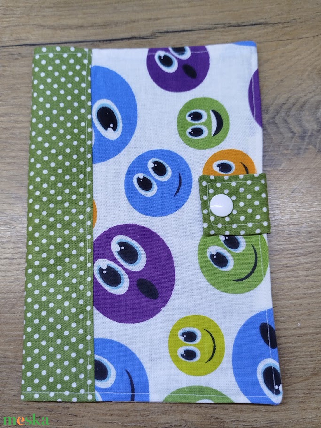 textil gyermek egészségügyi kiskönyv borító,smiley mintával - otthon & életmód - papír, írószer - egészségügyi kiskönyv borító - Meska.hu textil gyermek egészségügyi kiskönyv borító,smiley mintával - otthon & életmód - papír, írószer - egészségügyi kiskönyv borító - Meska.hu
