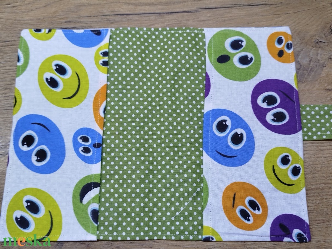textil gyermek egészségügyi kiskönyv borító,smiley mintával - otthon & életmód - papír, írószer - egészségügyi kiskönyv borító - Meska.hu textil gyermek egészségügyi kiskönyv borító,smiley mintával - otthon & életmód - papír, írószer - egészségügyi kiskönyv borító - Meska.hu