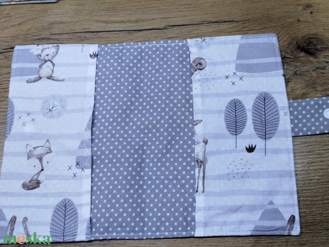 textil gyermek egészségügyi kiskönyv borító,erdei állatok mintával - otthon & életmód - papír, írószer - egészségügyi kiskönyv borító - Meska.hu textil gyermek egészségügyi kiskönyv borító,erdei állatok mintával - otthon & életmód - papír, írószer - egészségügyi kiskönyv borító - Meska.hu