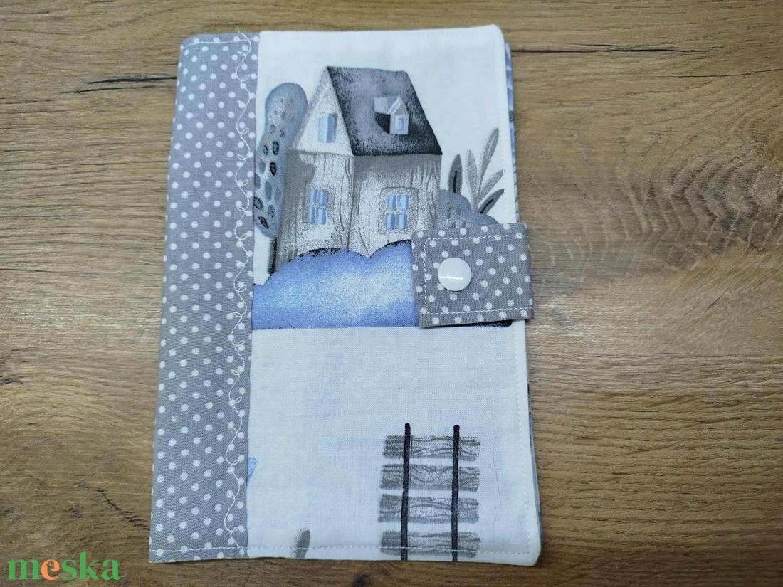 textil gyermek egészségügyi kiskönyv borító házikó   mintával - otthon & életmód - papír, írószer - egészségügyi kiskönyv borító - Meska.hu