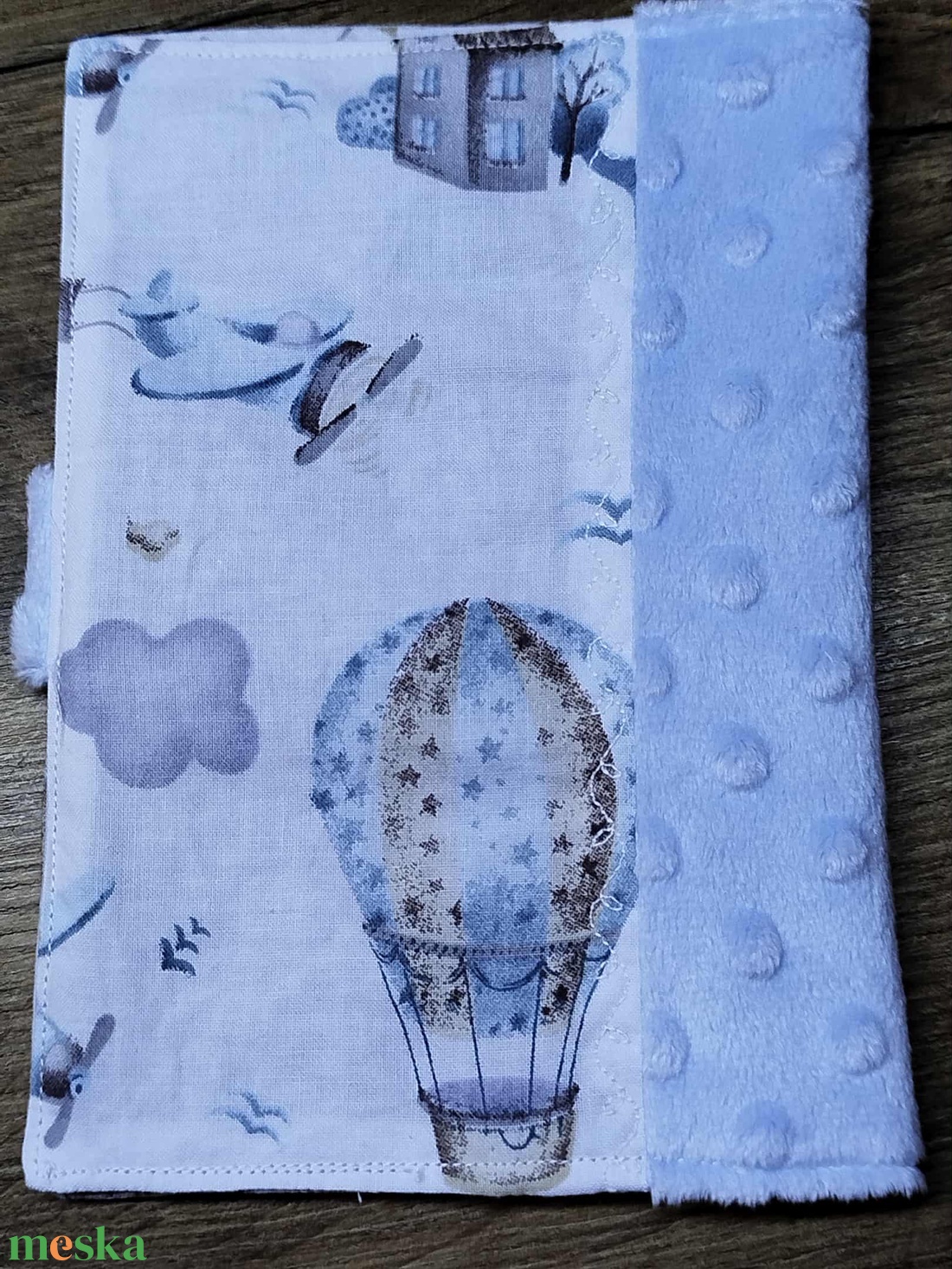 textil gyermek egészségügyi kiskönyv borító hőlégballon    mintával - otthon & életmód - papír, írószer - egészségügyi kiskönyv borító - Meska.hu