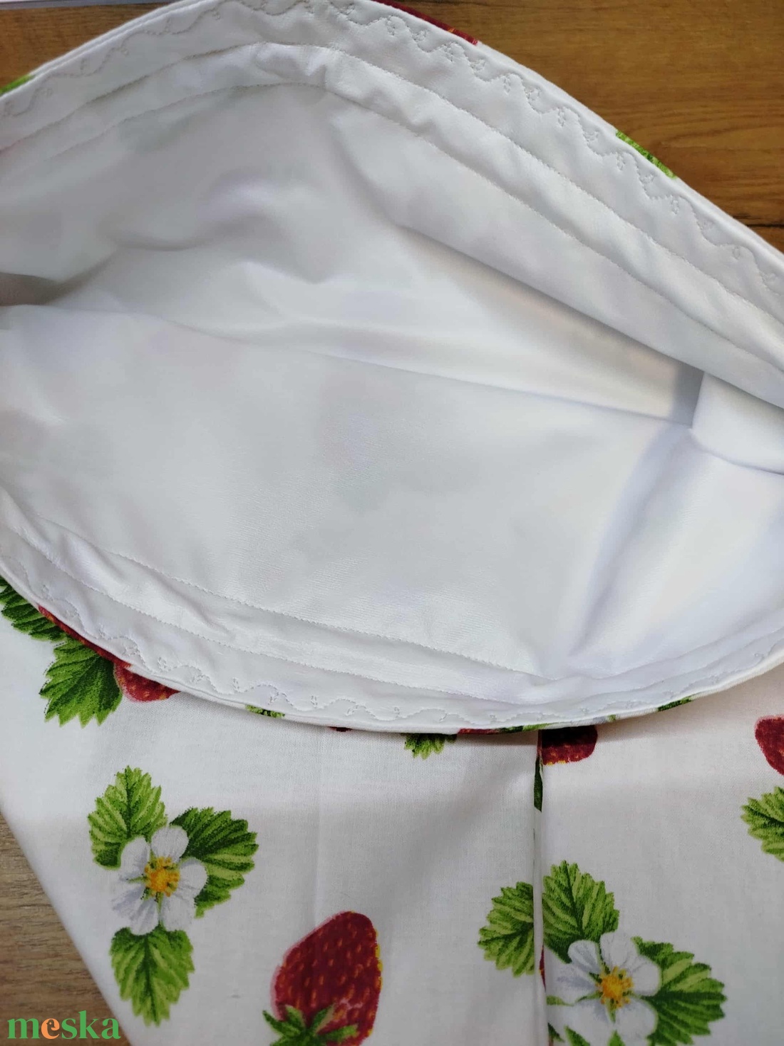 Kenyeres zsák-  pékáru tároló  zsák eper  mintával - táska & tok - bevásárlás & shopper táska - kenyeres zsák - Meska.hu