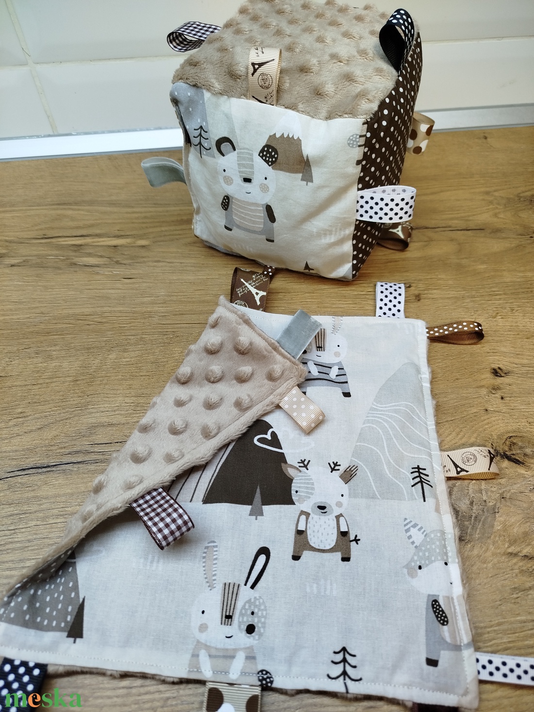 Állatmintás  címkerongyi+puha csörgő címkekocka szett - játék & sport - 3 éves kor alattiaknak - babakocka - Meska.hu