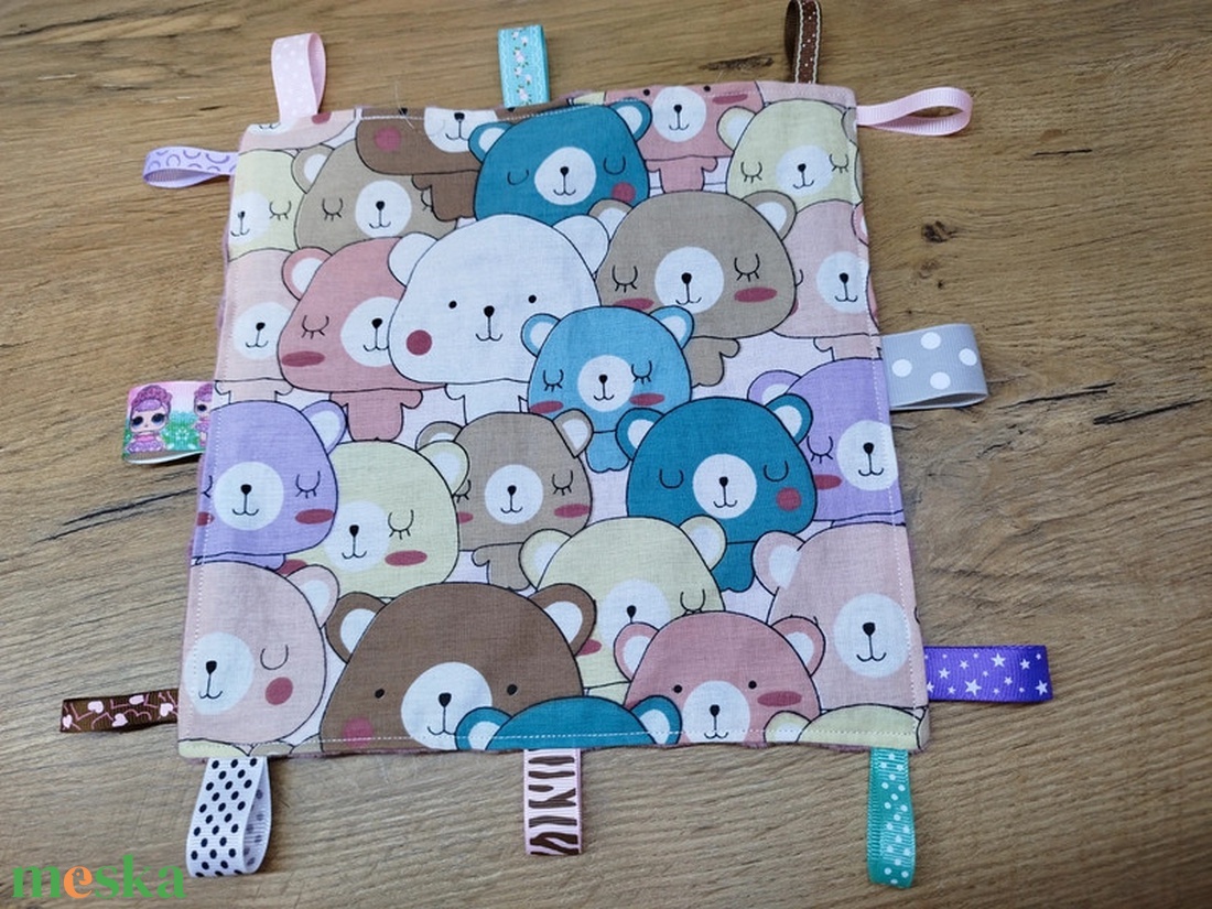 maci  mintás  címkerongyi -szundikendő - játék & sport - 3 éves kor alattiaknak - alvóka & rongyi - Meska.hu