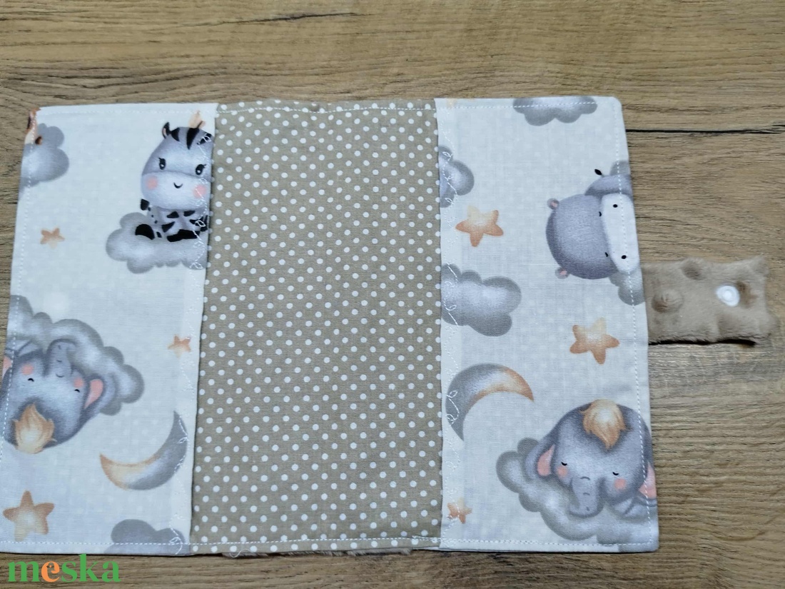 textil gyermek egészségügyi kiskönyv borító, állat  mintával - otthon & életmód - papír, írószer - egészségügyi kiskönyv borító - Meska.hu