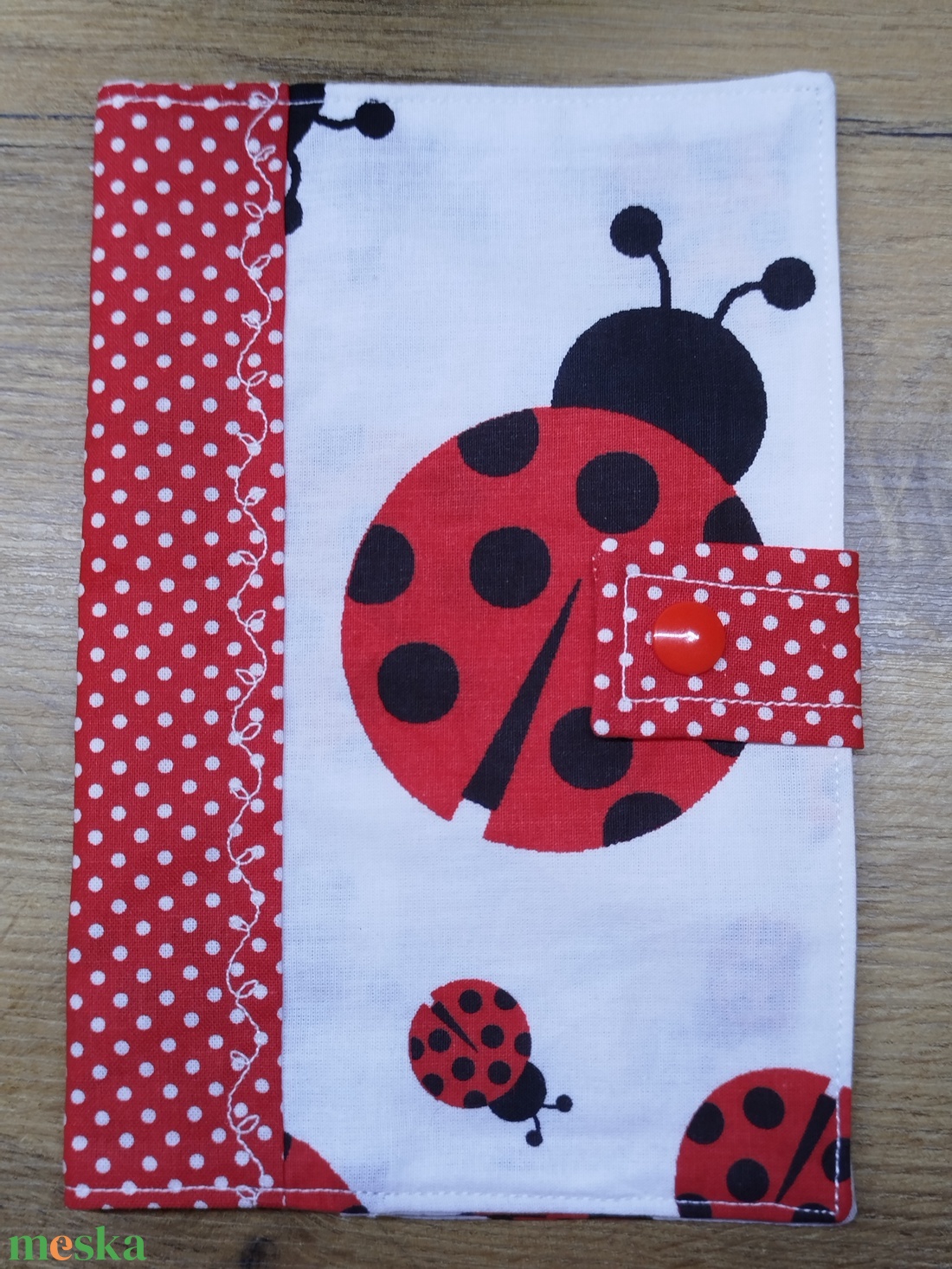 textil gyermek egészségügyi kiskönyv borító,katica mintával - baba - mama - babaemlékek - egészségügyi kiskönyv borító - Meska.hu